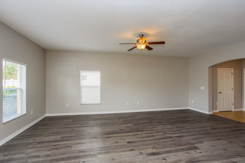 2,165/Mo, 10277 Newminster Loop Ruskin, FL 33573 Living Room View 2