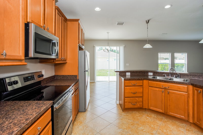 2,165/Mo, 10277 Newminster Loop Ruskin, FL 33573 Kitchen View 2