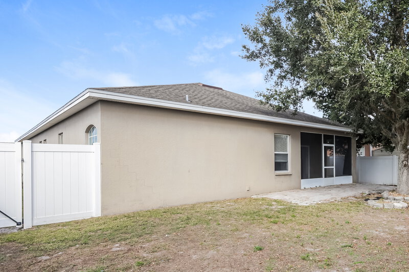 2,180/Mo, 3672 Barred Owl Rd Lakeland, FL 33811 Rear View