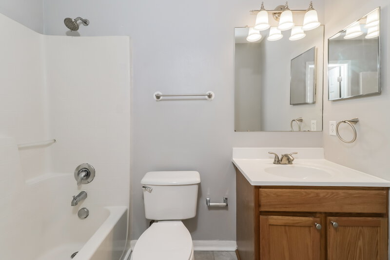 4,050/Mo, 30249 Birdhouse Drive Wesley Chapel, FL 33545 Bathroom View
