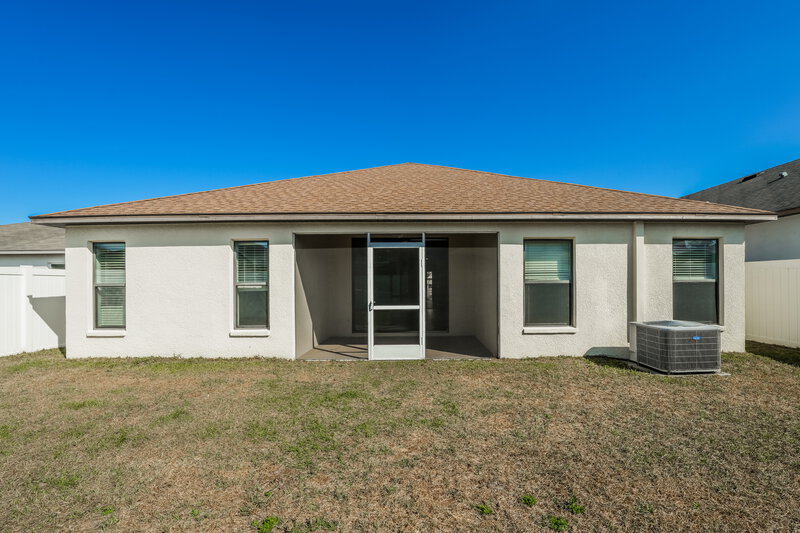 2,355/Mo, 7319 Tangle Bend Drive Gibsonton, FL 33534 Rear View