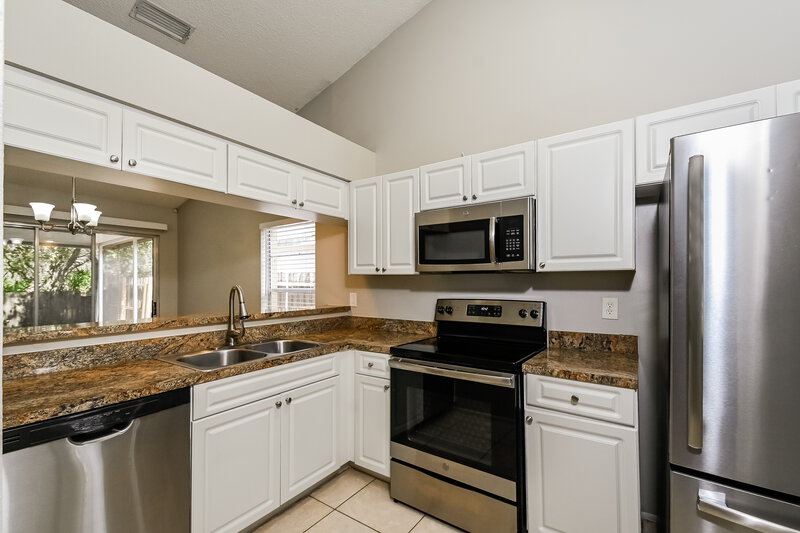 1,925/Mo, 13656 Laraway Drive Riverview, FL 33579 Misc View 4