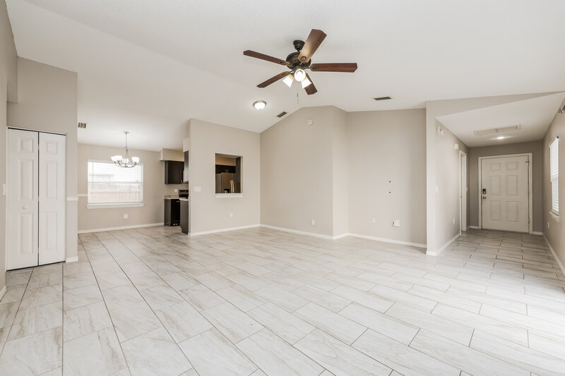 1,965/Mo, 1449 Mohrlake Dr Brandon, FL 33511 Living Room View 3