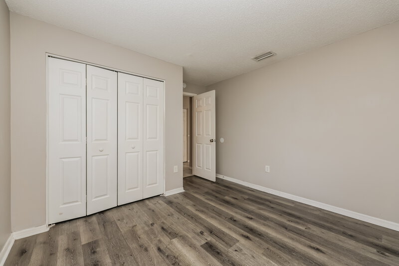 1,965/Mo, 1449 Mohrlake Dr Brandon, FL 33511 Bedroom View 3