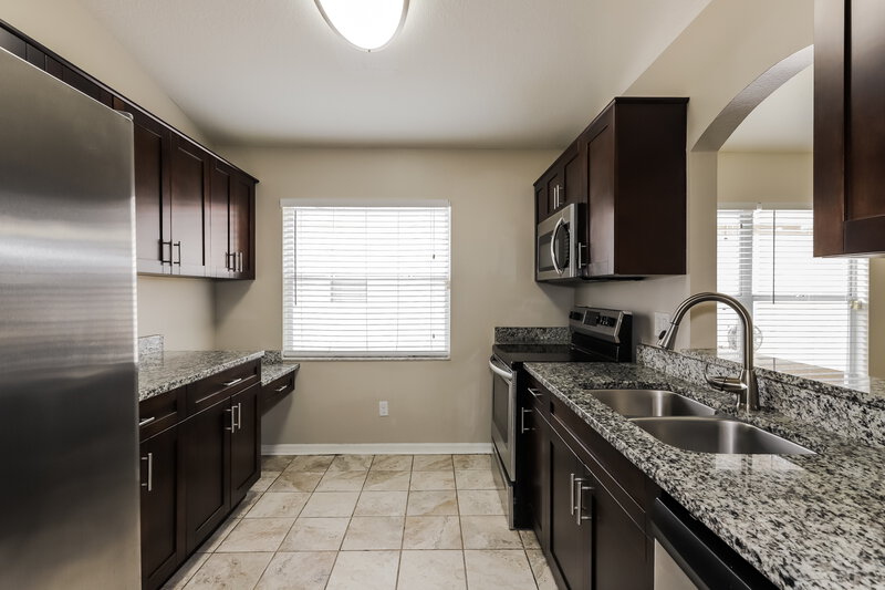 2,010/Mo, 1720 Mosaic Forest Drive Seffner, FL 33584 Kitchen View 3