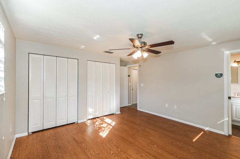 2,130/Mo, 4308 Chipmunk Drive New Port Richey, FL 34653 Main Bedroom View 2