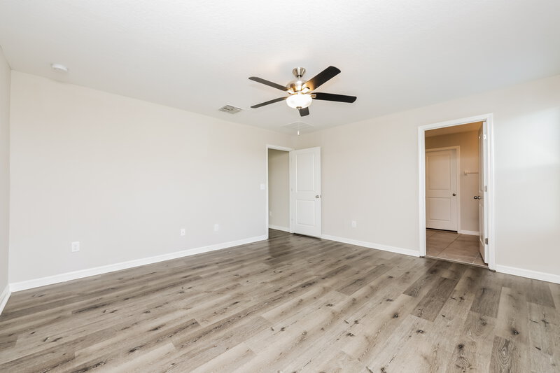 2,350/Mo, 13903 Arbor Pines Dr Riverview, FL 33579 Main Bedroom View 2