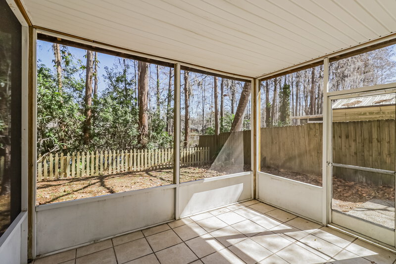 0/Mo, 3408 Laurel Dale Dr Tampa, FL 33624 Sun Room View