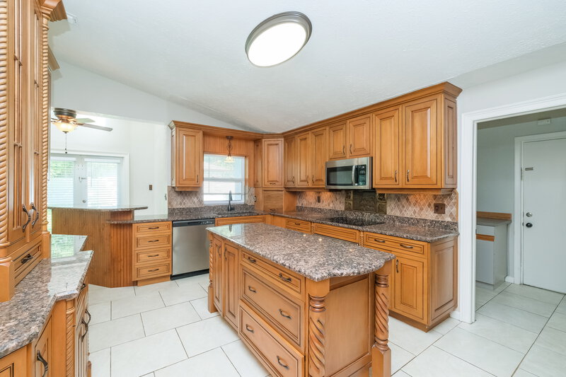 2,965/Mo, 8807 Wellesly Ct Odessa, FL 33556 Kitchen View 2