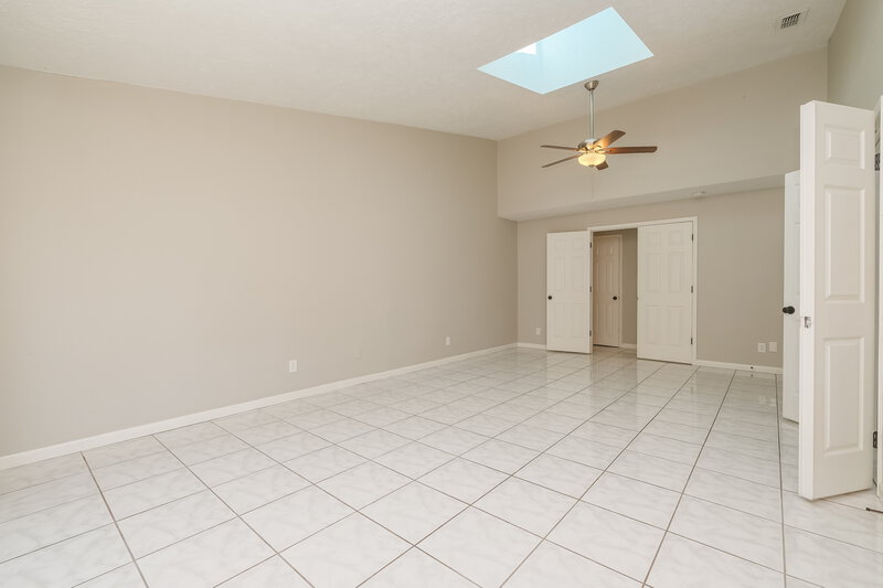 2,965/Mo, 8807 Wellesly Ct Odessa, FL 33556 Main Bedroom View 2