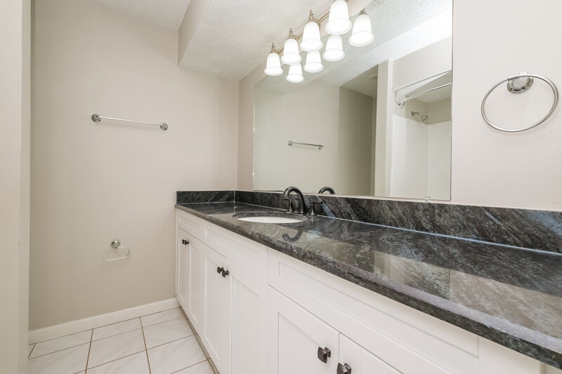 2,965/Mo, 8807 Wellesly Ct Odessa, FL 33556 Bathroom View