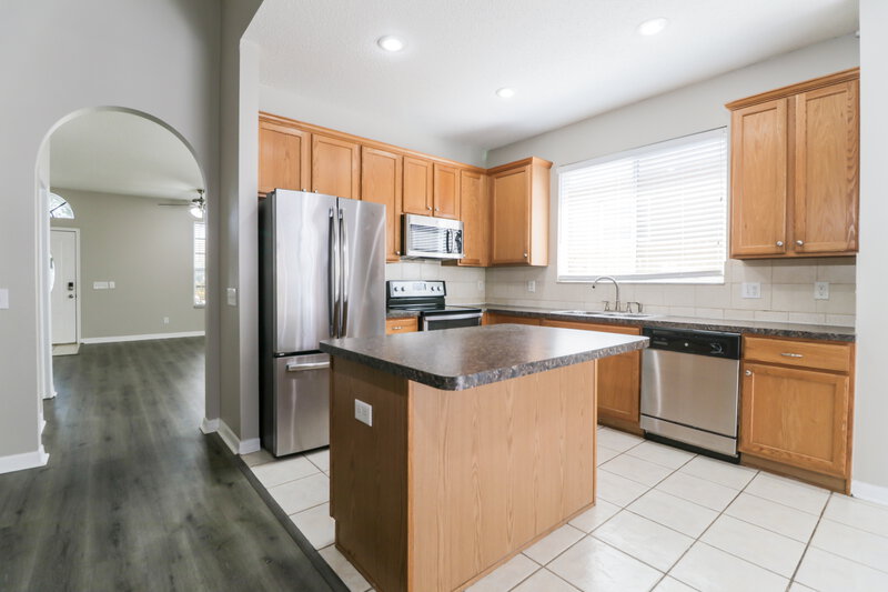 2,395/Mo, 18216 Brookpark Drive Tampa, FL 33647 Kitchen View