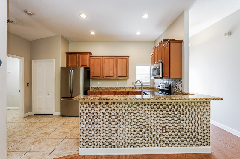 1,930/Mo, 12546 Jillian Circle Hudson, FL 34669 Kitchen View 4