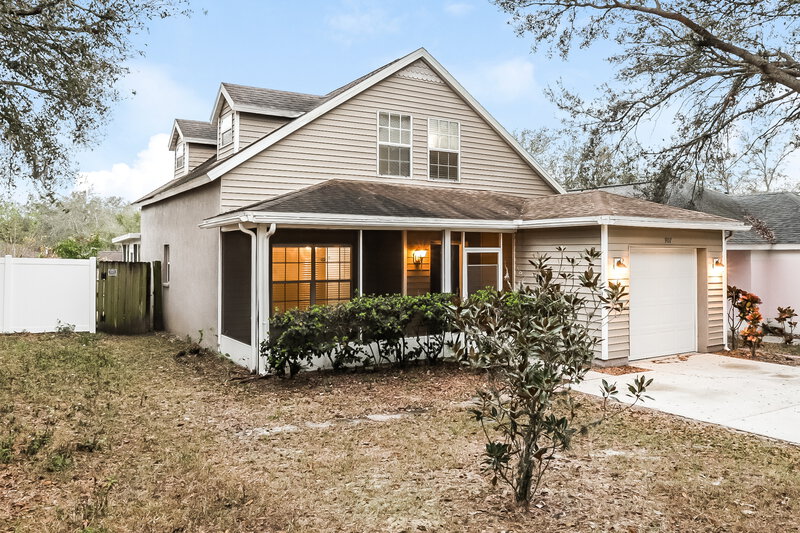 2,040/Mo, 907 Cape Cod Circle Valrico, FL 33594 Front View