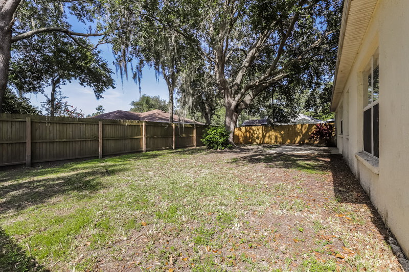 2,160/Mo, 2717 Sundance Place Mulberry, FL 33860 Backyard View