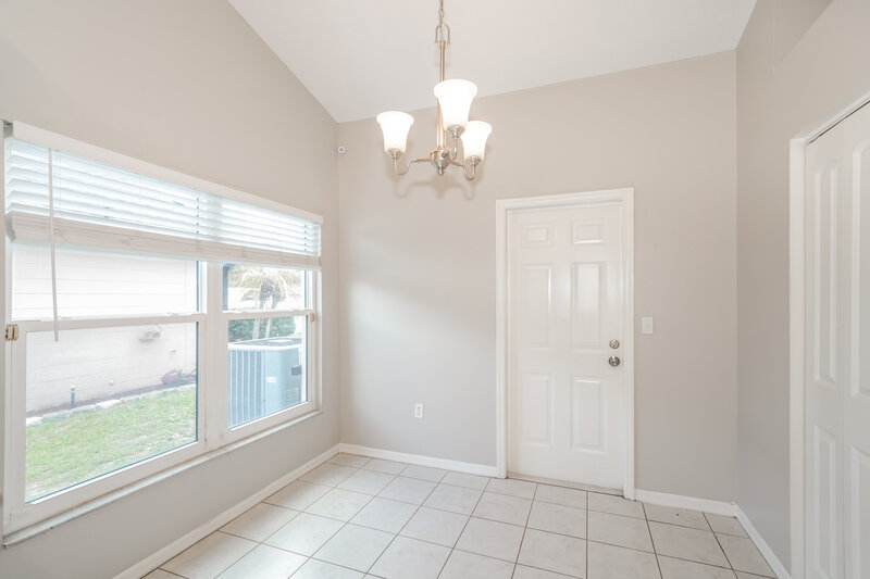 2,175/Mo, 2047 Sarah Louise Dr Brandon, FL 33510 Dining Room View