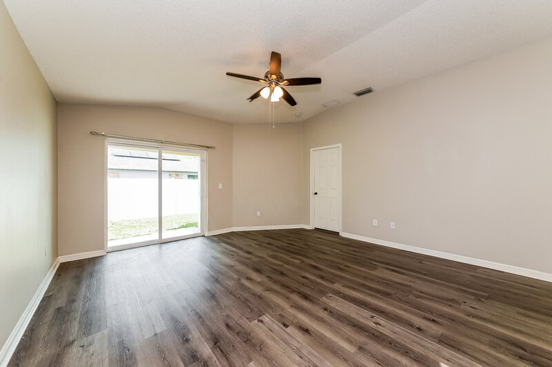 1,950/Mo, 11751 Lynmoor Drive Riverview, FL 33579 Living Room View
