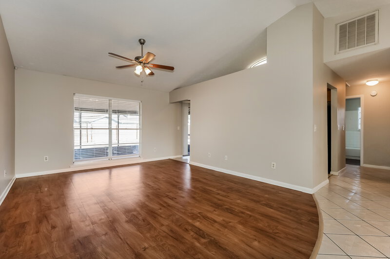 2,080/Mo, 1012 Cameo Crest Lane Valrico, FL 33596 Living Room View