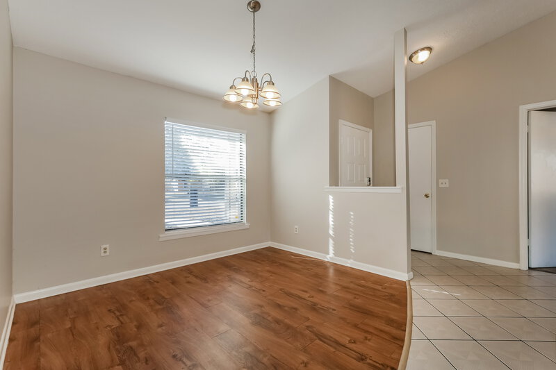 2,080/Mo, 1012 Cameo Crest Lane Valrico, FL 33596 Dining Room View 2