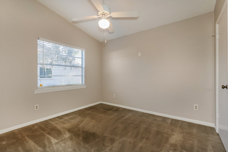 2,080/Mo, 1012 Cameo Crest Lane Valrico, FL 33596 Bedroom View 2