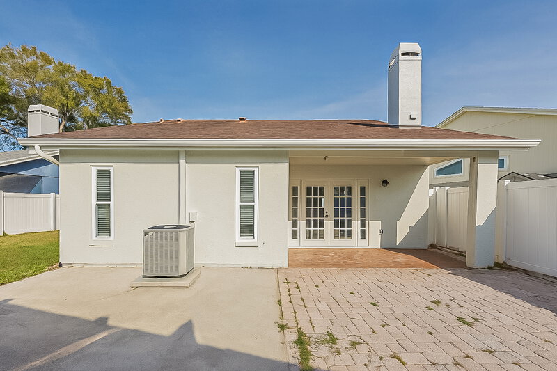 2,480/Mo, 8606 Twin Farms Place Tampa, FL 33635 Rear View