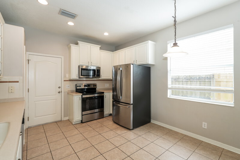2,280/Mo, 8574 Deer Chase Drive Riverview, FL 33578 Kitchen View 2