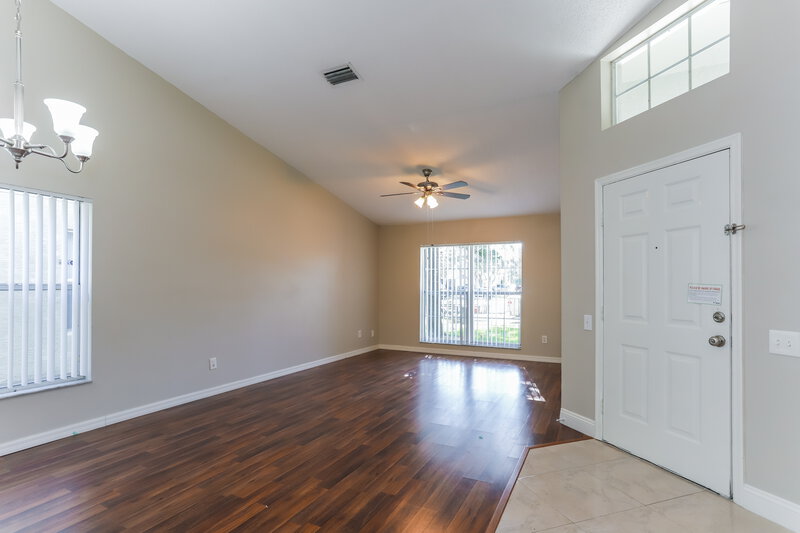 2,785/Mo, 9001 Sheldon Chase Drive Tampa, FL 33635 Dining Room View