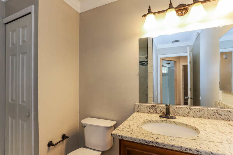 2,785/Mo, 9001 Sheldon Chase Drive Tampa, FL 33635 Main Bathroom View
