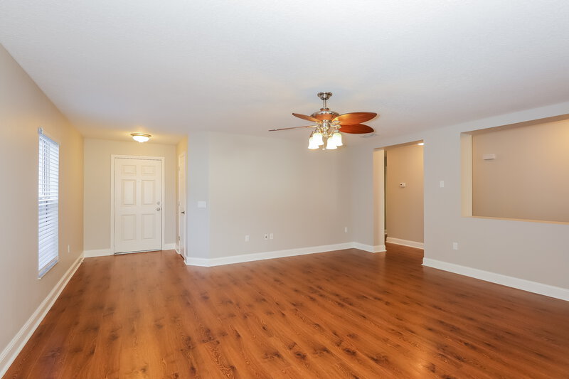 2,035/Mo, 13514 Blue Sunfish Court Riverview, FL 33569 photolivingroom View