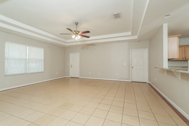 2,005/Mo, 6557 Shepherd Oaks Road Lakeland, FL 33811 Living Room View