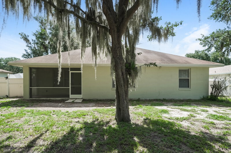 2,005/Mo, 6557 Shepherd Oaks Road Lakeland, FL 33811 Rear View