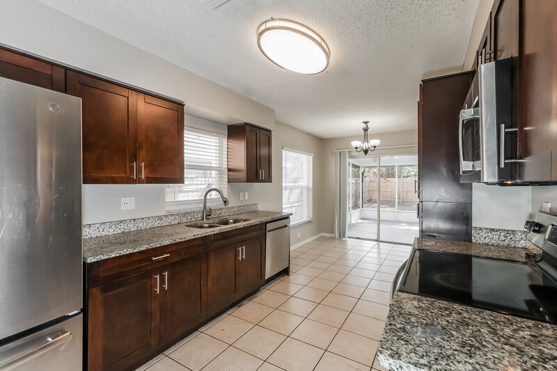 2,255/Mo, 741 Burlwood Street Brandon, FL 33511 Kitchen View 2