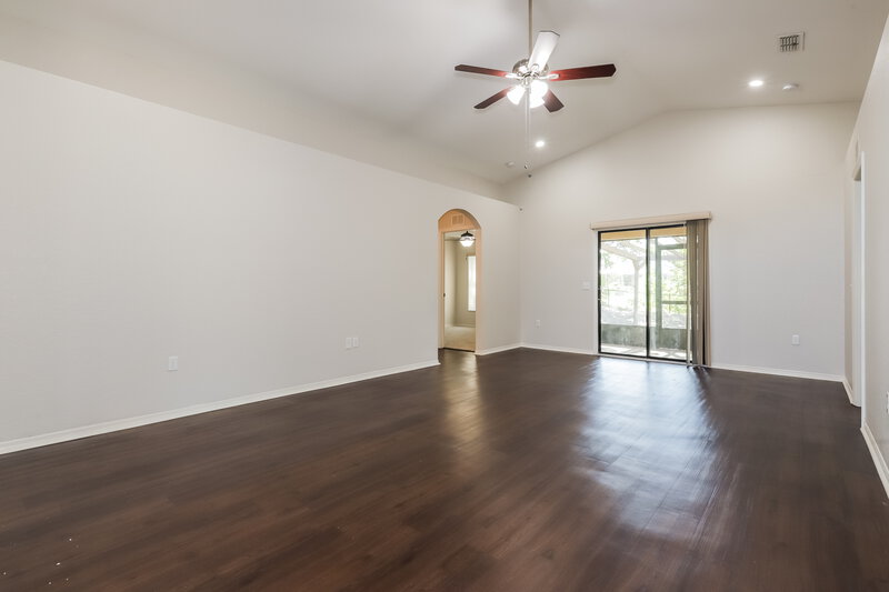 1,950/Mo, 5760 Woodruff Way Lakeland, FL 33812 Living Room View