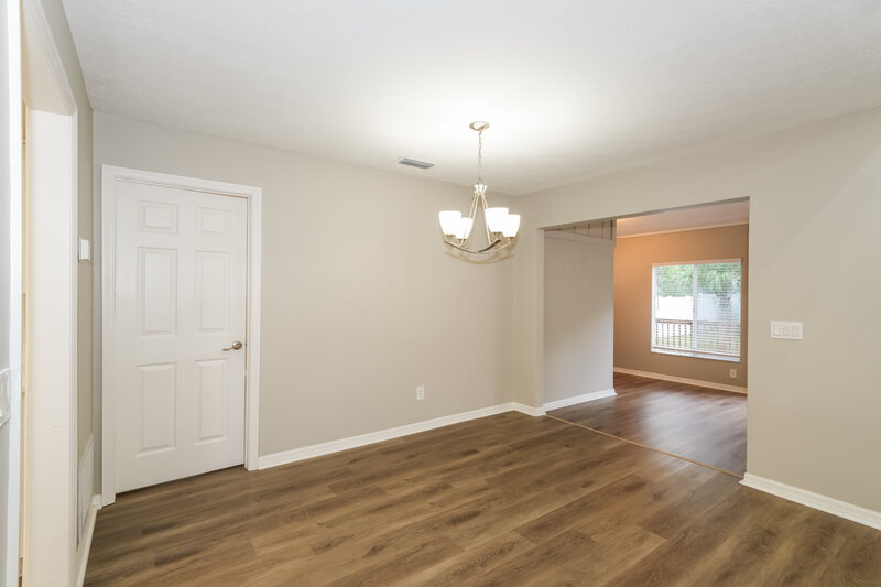 2,890/Mo, 8105 N Fremont Ave Tampa, FL 33604 Dining Room View