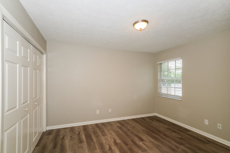 2,890/Mo, 8105 N Fremont Ave Tampa, FL 33604 Bedroom View