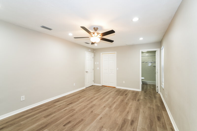 2,890/Mo, 8105 N Fremont Ave Tampa, FL 33604 Bedroom View 2