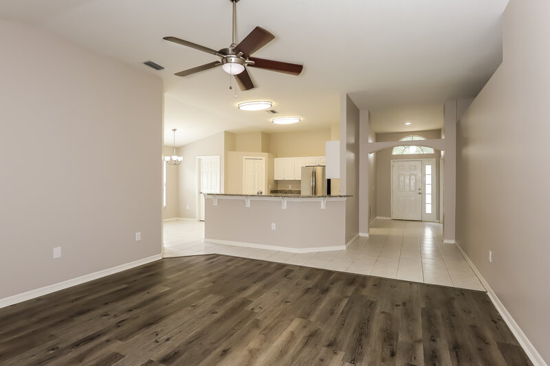 2,465/Mo, 10806 Windbury Way Riverview, FL 33569 Living Room View