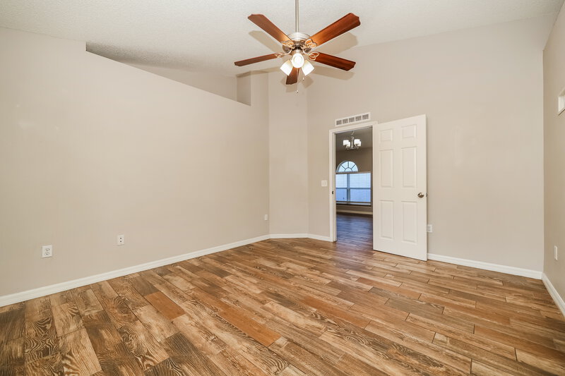 2,265/Mo, 13719 Gentle Woods Avenue Riverview, FL 33569 Main Bedroom View