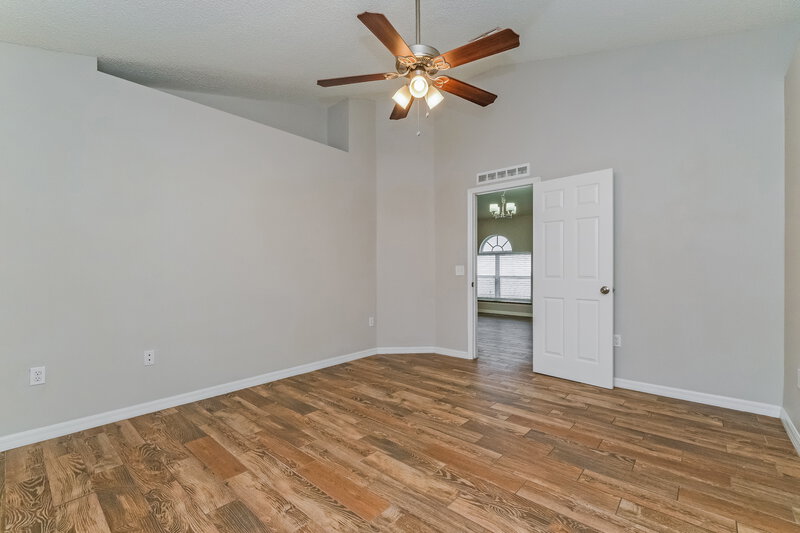 2,185/Mo, 13719 Gentle Woods Avenue Riverview, FL 33569 Main Bedroom View 2