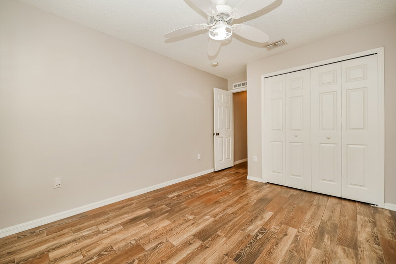 2,265/Mo, 13719 Gentle Woods Avenue Riverview, FL 33569 Bedroom View 4
