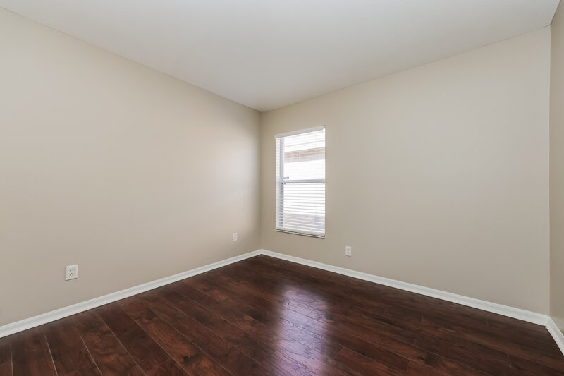 2,055/Mo, 8003 Canterbury Lake Blvd Tampa, FL 33619 Bedroom View