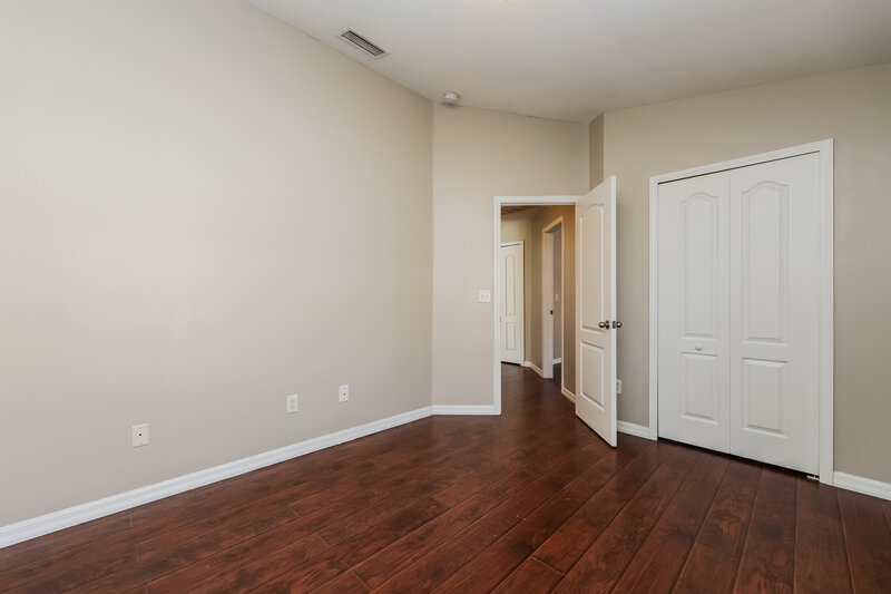 2,055/Mo, 8003 Canterbury Lake Blvd Tampa, FL 33619 Bedroom View 3