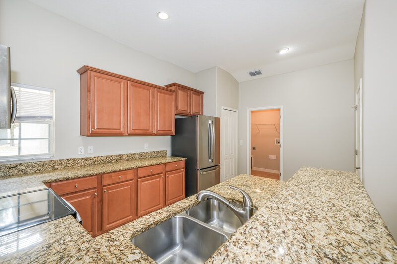 1,880/Mo, 12912 White Bluff Rd Hudson, FL 34669 Kitchen View 3