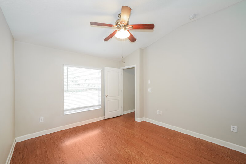 1,880/Mo, 12912 White Bluff Rd Hudson, FL 34669 Main Bedroom View