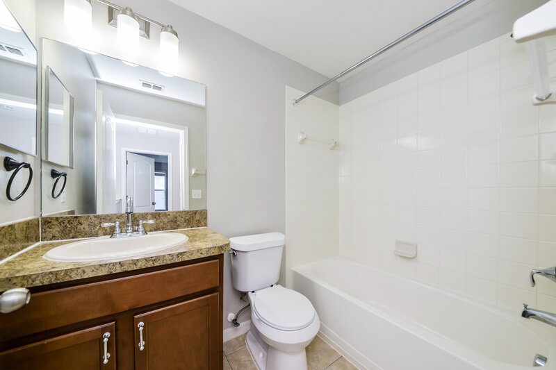 2,080/Mo, 1048 Seminole Sky Drive Ruskin, FL 33570 Bathroom View 2