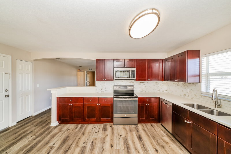 1,970/Mo, 2304 Pleasure Run Drive Ruskin, FL 33570 Misc View 5