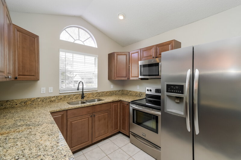 1,995/Mo, 12541 Shadow Ridge Boulevard Hudson, FL 34669 Kitchen View