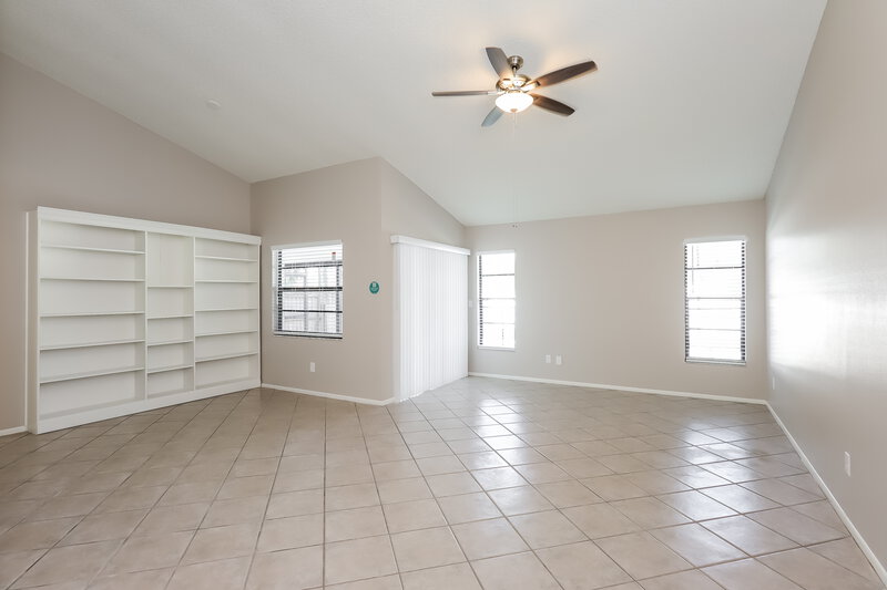 2,400/Mo, 12206 Netherfield Court Riverview, FL 33569 Living Room View