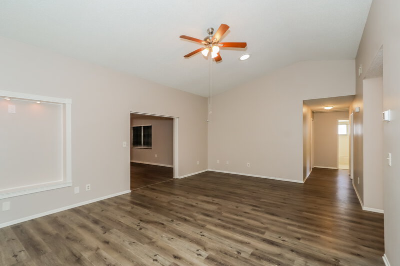 2,050/Mo, 1833 Thistle Court Wesley Chapel, FL 33543 Family Room View
