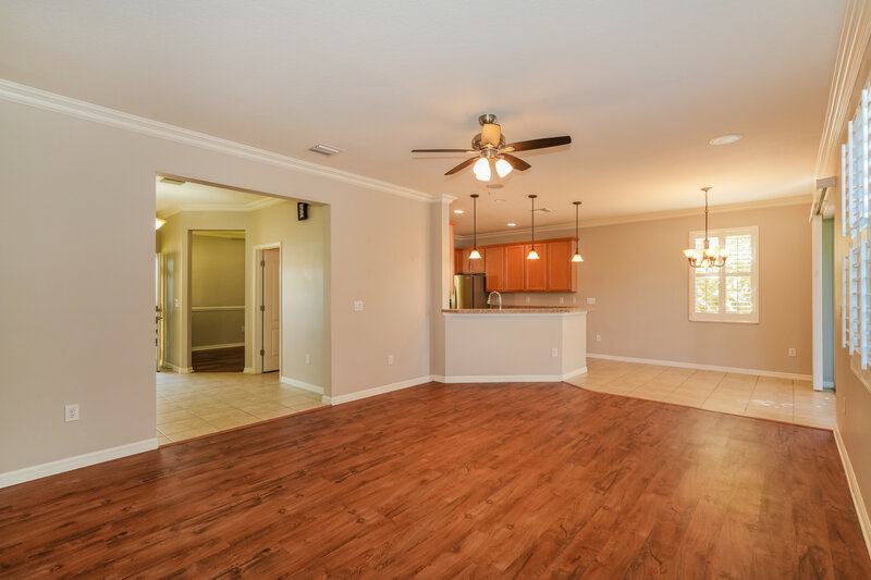 2,100/Mo, 1114 Beech Grove Place Ruskin, FL 33570 Living Room View
